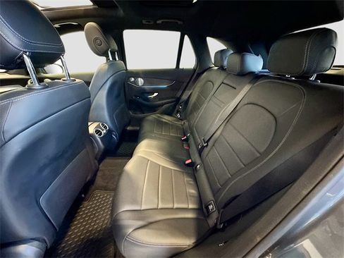 Used 2017 Mercedes-Benz GLC 300 4MATIC image 26