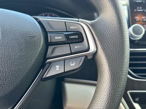 Used 2020 Honda Accord EX image 28