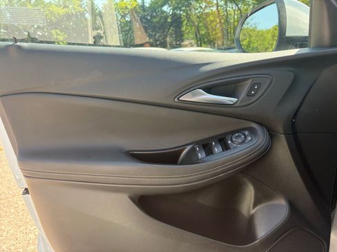 Used 2025 Buick Encore GX Preferred FWD image 18
