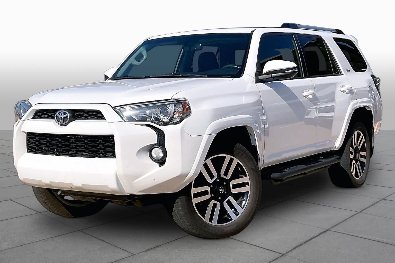 Used 2019 Toyota 4Runner SR5 Premium AWD/4WD image 2