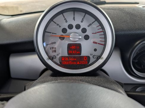 Used 2009 MINI Cooper Clubman Hardtop FWD image 13