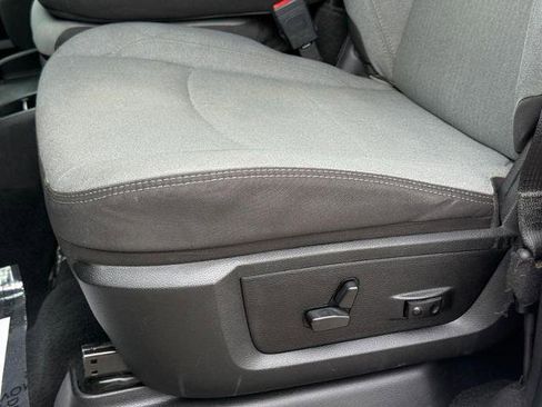 Used 2024 RAM 2500 Big Horn image 24