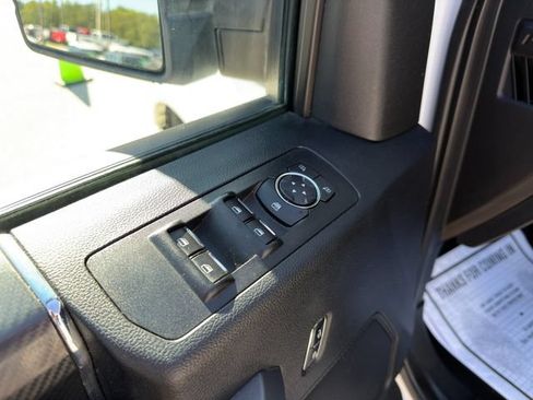 Used 2018 Ford F150 XLT w/ Equipment Group 302A Luxury AWD/4WD image 18