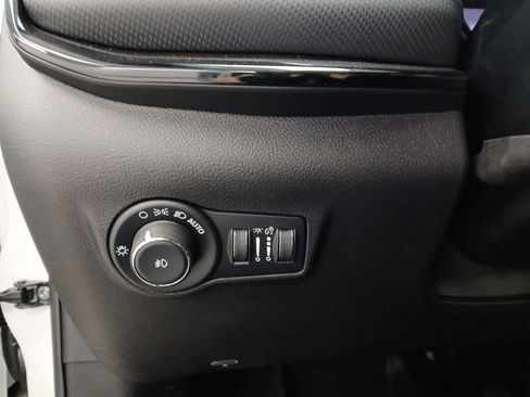 New 2026 Jeep Compass Latitude image 12