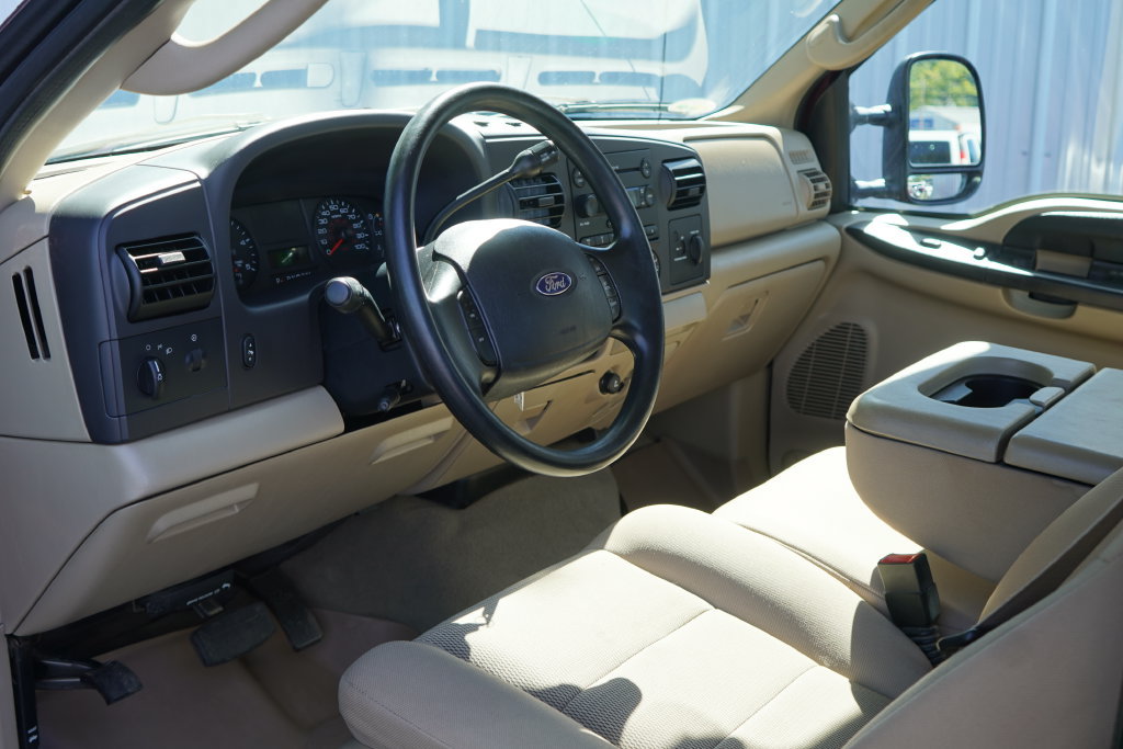 Used 2005 Ford F350 XLT AWD/4WD image 12