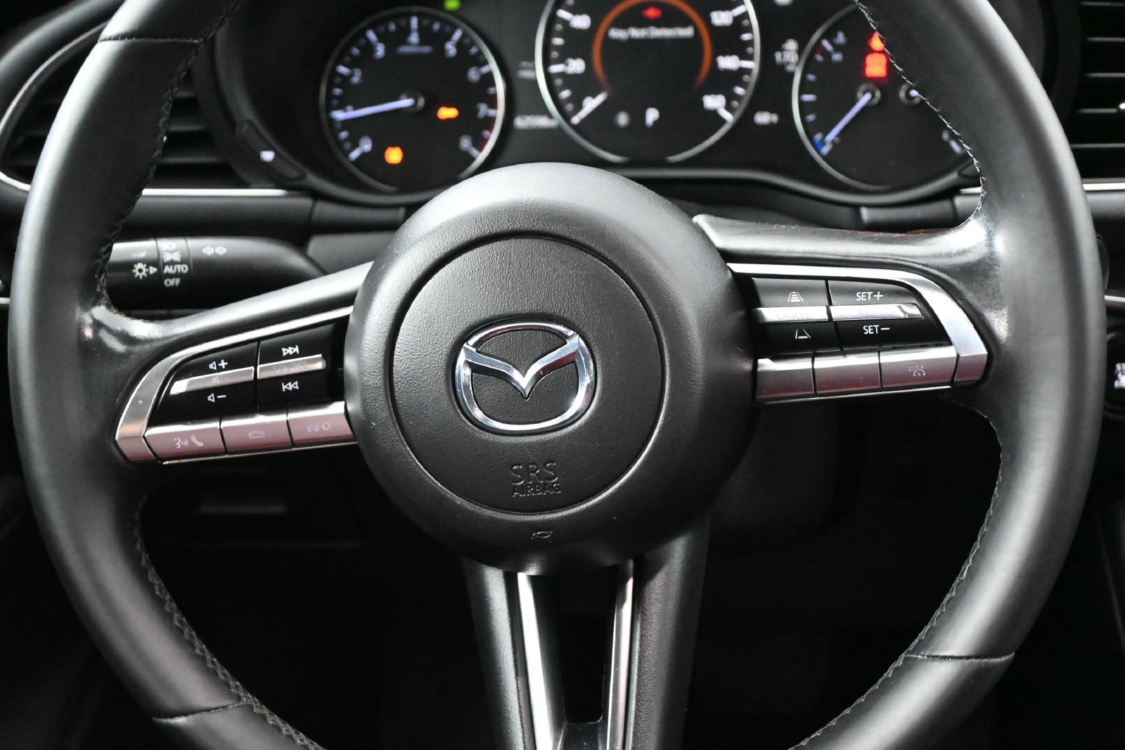 Used 2023 MAZDA MAZDA3 s FWD image 14