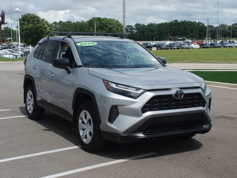 Used 2025 Toyota RAV4 LE FWD image 2