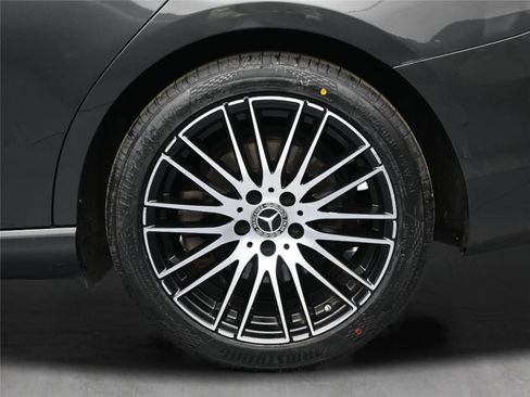 Used 2023 Mercedes-Benz C 300 4MATIC Sedan image 17