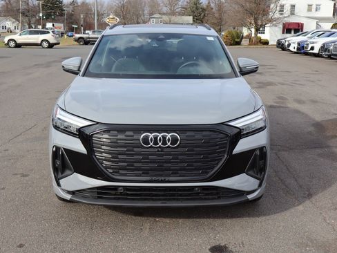 Used 2024 Audi Q4 e-tron Premium w/ Convenience Package image 2