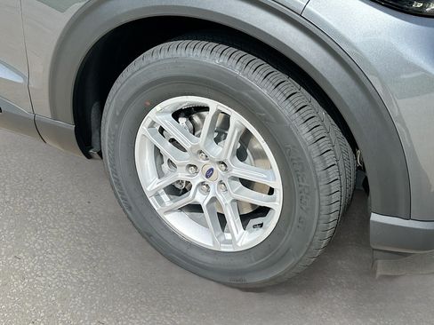 New 2026 Ford Explorer Active RWD image 19