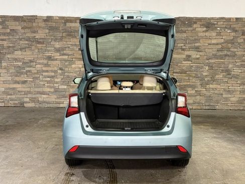 Used 2022 Toyota Prius XLE image 8