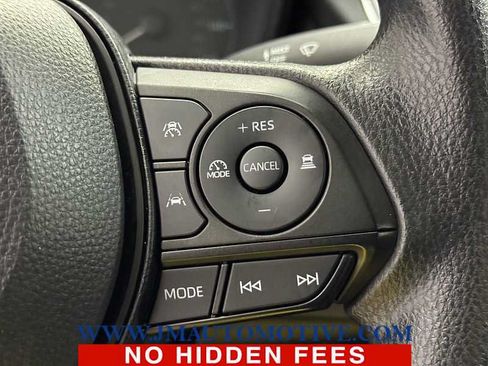 Used 2023 Toyota Corolla LE w/ LE Convenience Package FWD image 40