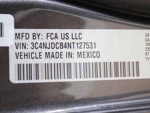 Used 2022 Jeep Compass Limited AWD/4WD image 32