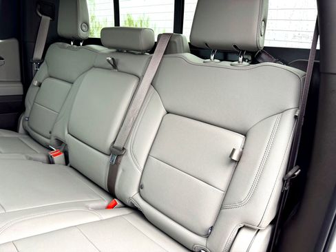 Used 2023 Chevrolet Silverado 1500 RST w/ RST All Star Premium Package image 17