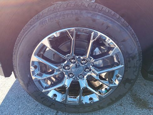 New 2026 GMC Yukon XL Elevation image 2