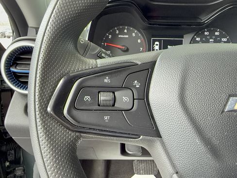 Used 2025 Chevrolet Trax LS FWD image 22