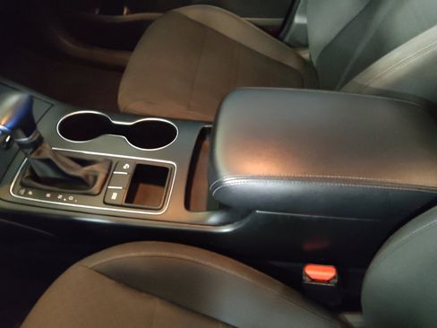 Used 2020 Kia Sorento LX w/ LX I4 Convenience Package FWD image 26