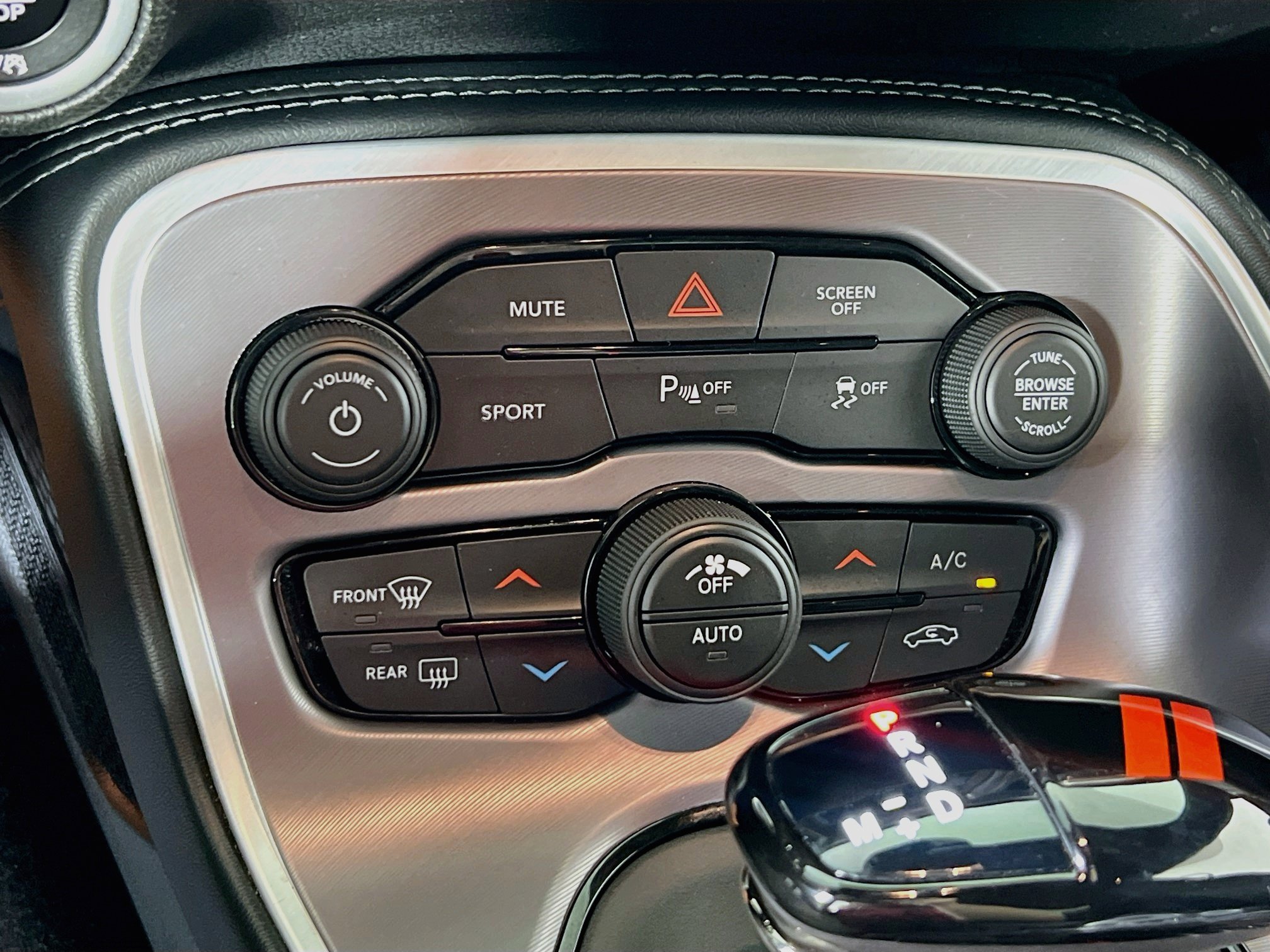 Used 2022 Dodge Challenger R/T RWD image 15