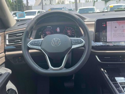 New 2024 Volkswagen Atlas SEL image 15