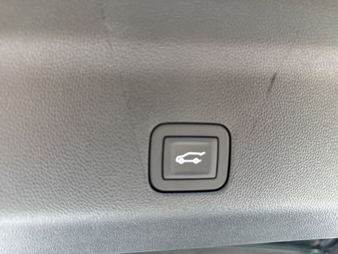 Used 2026 GMC Yukon XL Denali w/ Denali Reserve Package AWD/4WD image 38