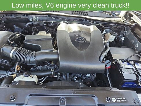 Used 2019 Toyota Tacoma SR5 RWD image 29