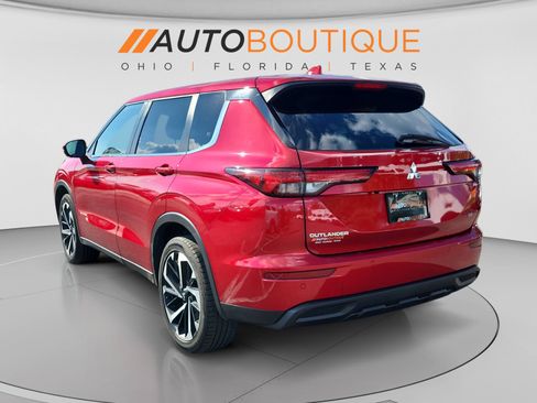 Used 2023 Mitsubishi Outlander ES AWD/4WD image 3