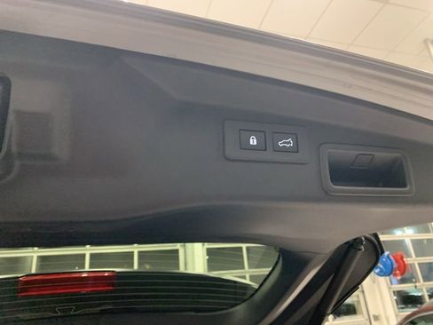 New 2026 Subaru Outback Limited image 15