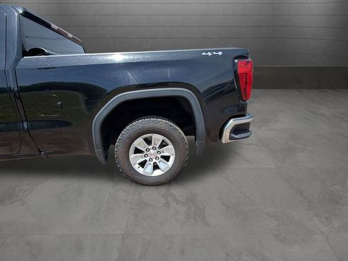 Used 2019 GMC Sierra 1500 SLE w/ SLE Value Package AWD/4WD image 32