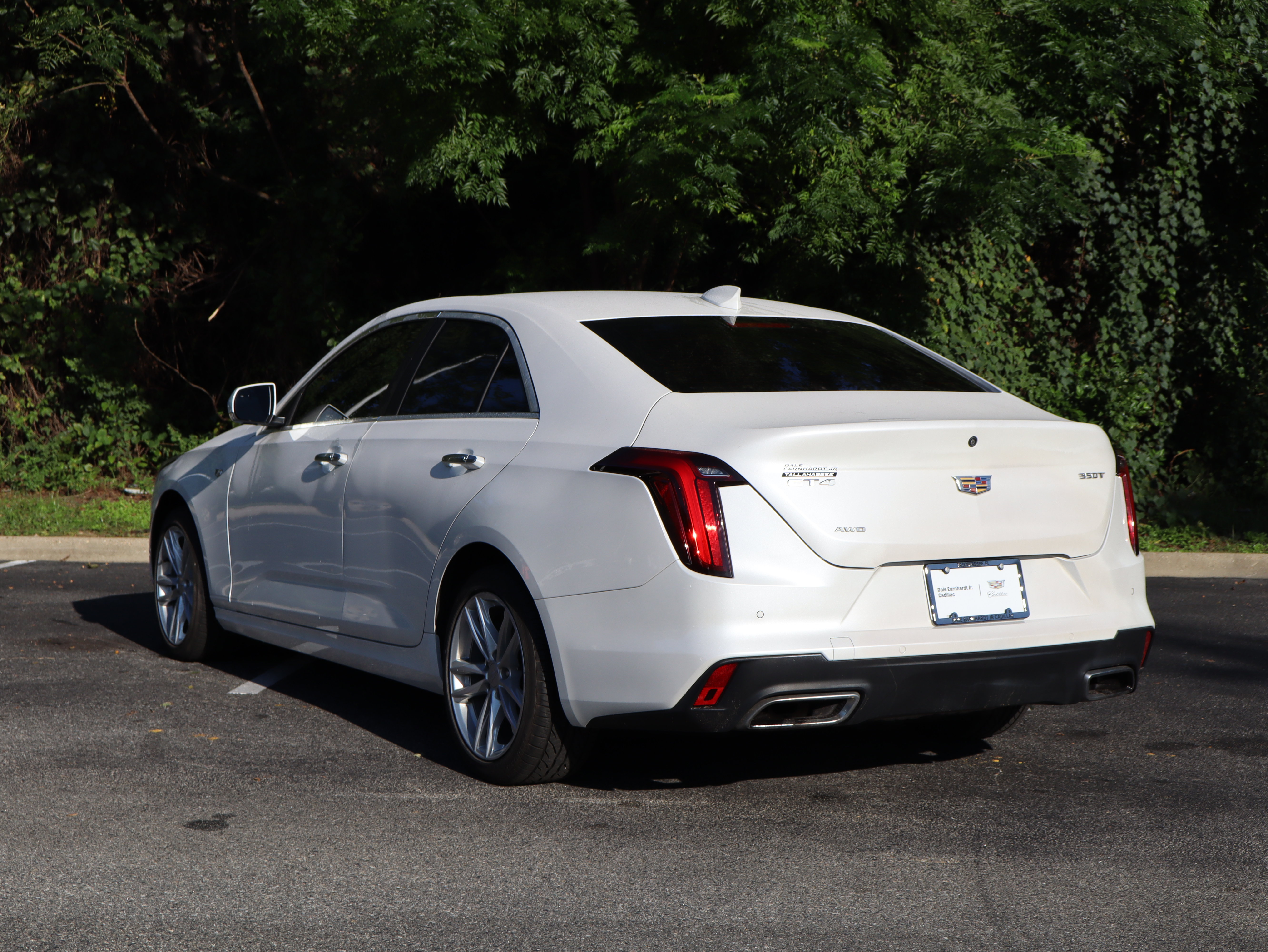 Used 2024 Cadillac CT4 Luxury w/ Sun And Sound Package AWD/4WD image 5