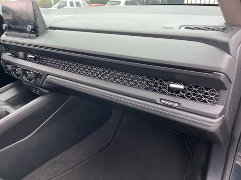 Used 2023 Honda Accord EX image 28