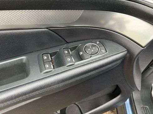 Used 2019 Ford Explorer XLT w/ Equipment Group 202A FWD image 14