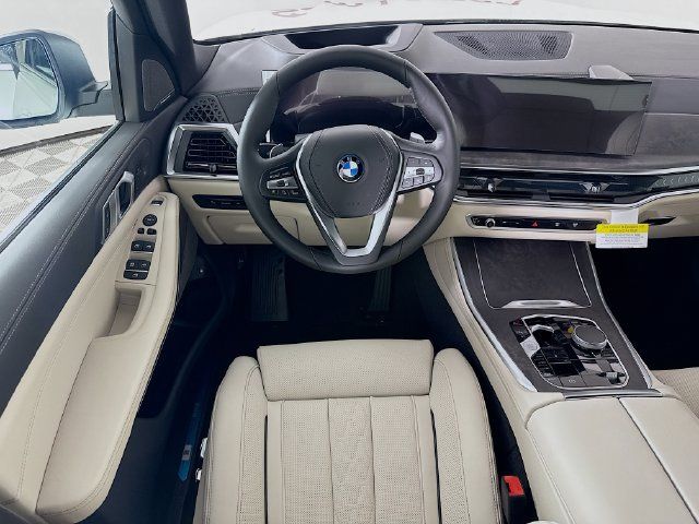 Used 2026 BMW X5 xDrive50e AWD/4WD image 24