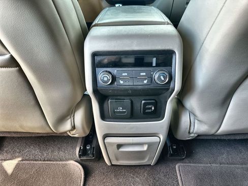 Certified 2017 GMC Acadia Denali w/ Technology Package image 22