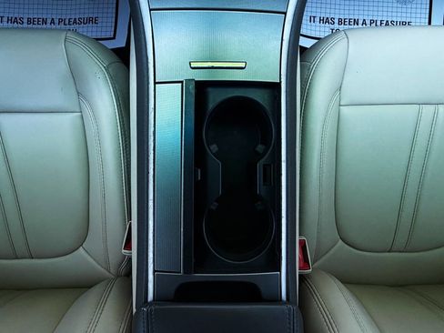 Used 2017 Lincoln MKZ Premiere image 26