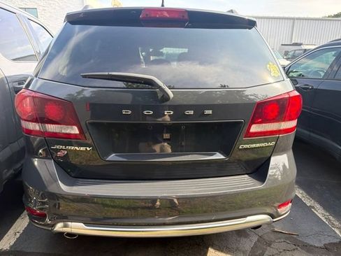 Used 2018 Dodge Journey Crossroad AWD/4WD image 12