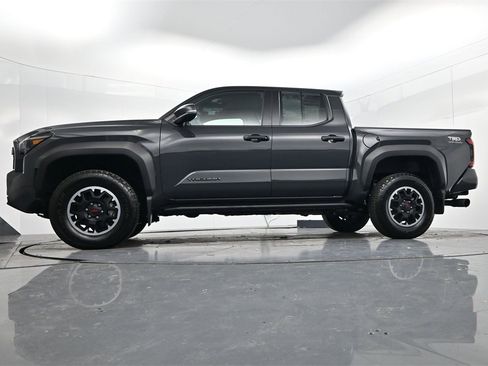Used 2025 Toyota Tacoma TRD Off-Road w/ TRD Off Road Upgrade Package image 42
