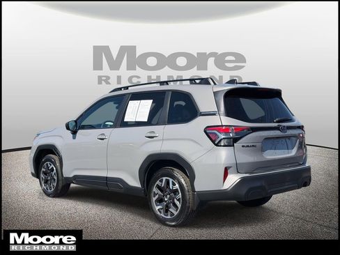 Used 2026 Subaru Forester Premium image 6