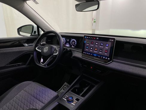 Used 2026 Volkswagen Tiguan S AWD/4WD image 17