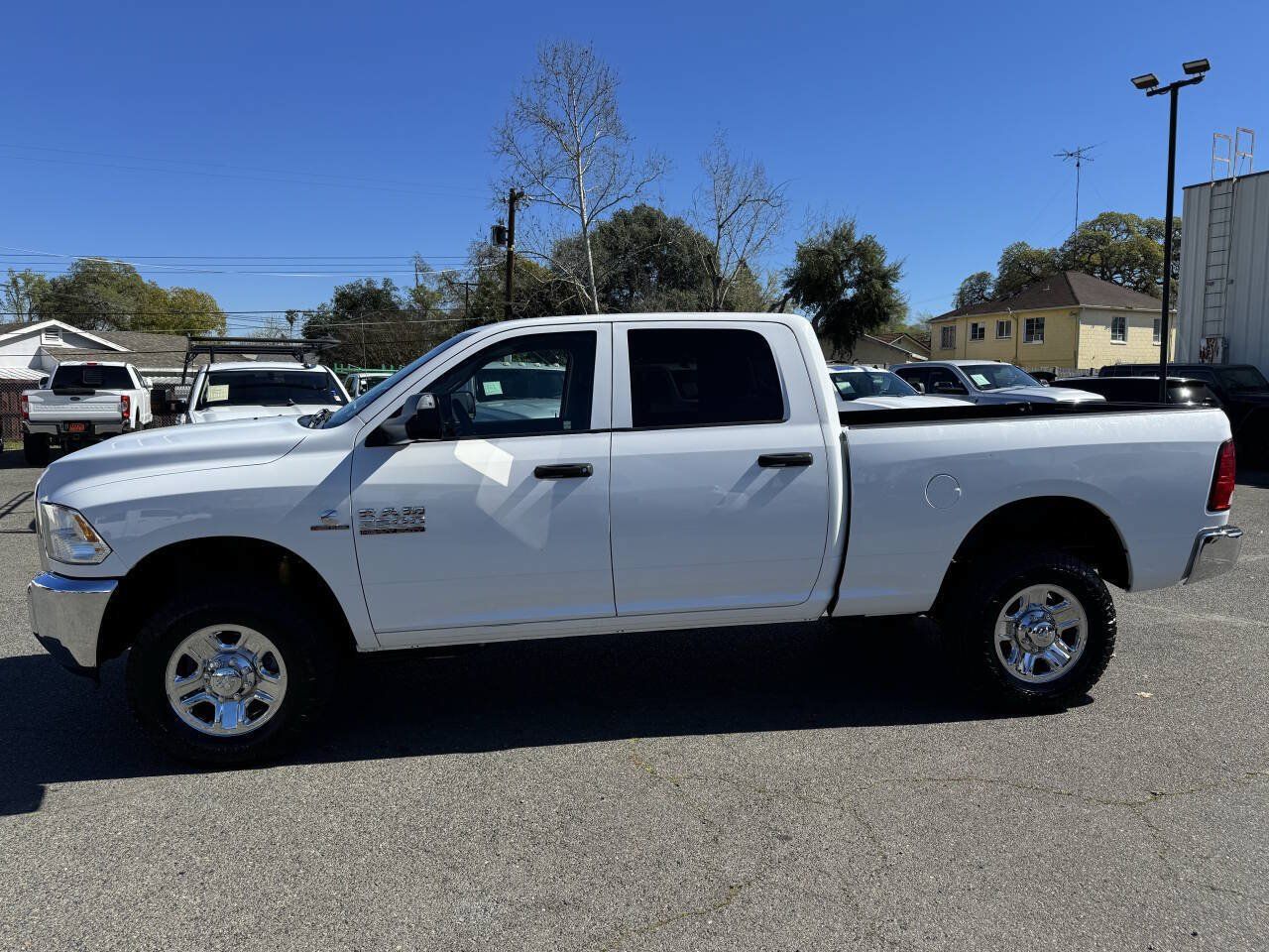 Used 2018 RAM 2500 Tradesman w/ Chrome Appearance Group AWD/4WD image 3
