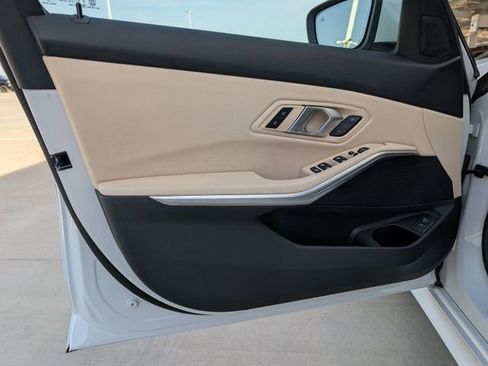 Used 2025 BMW 330i Sedan image 22