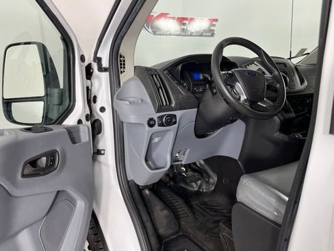 Used 2017 Ford Transit 150 130 Low Roof RWD image 21