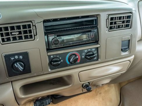 Used 2001 Ford F350 Lariat AWD/4WD image 26