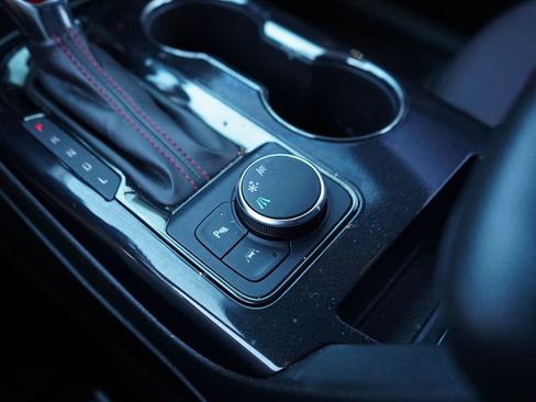 Used 2022 Chevrolet Blazer RS FWD image 29