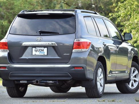 Used 2012 Toyota Highlander SE image 5
