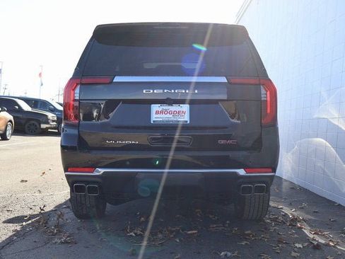 New 2026 GMC Yukon XL Denali w/ Sun & Power Step Package AWD/4WD image 5
