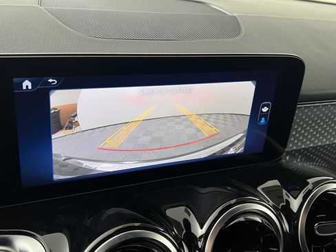 Used 2026 Mercedes-Benz GLB 250 4MATIC image 30