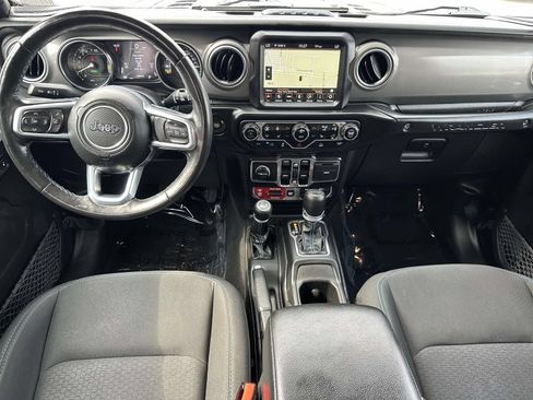 Used 2023 Jeep Wrangler Unlimited Rubicon 4xe w/ Steel Bumper Group AWD/4WD image 9