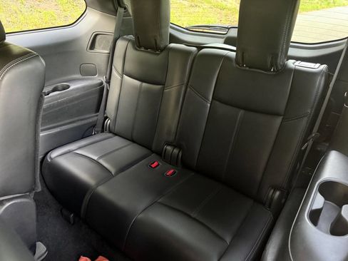 Used 2017 Nissan Pathfinder SL w/ SL Premium Package FWD image 17
