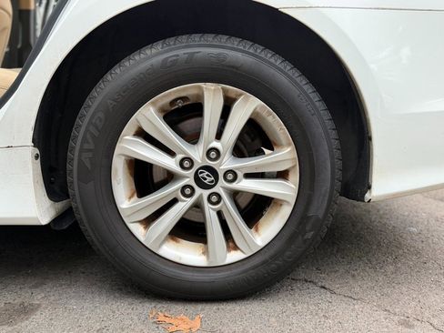 Used 2014 Hyundai Sonata GLS FWD image 45