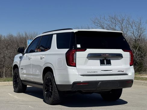 Used 2023 GMC Yukon AT4 w/ AT4 Premium Package image 7